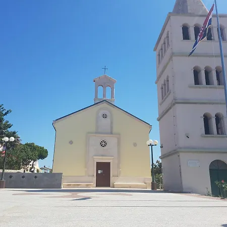 Branka Apartment Povljana