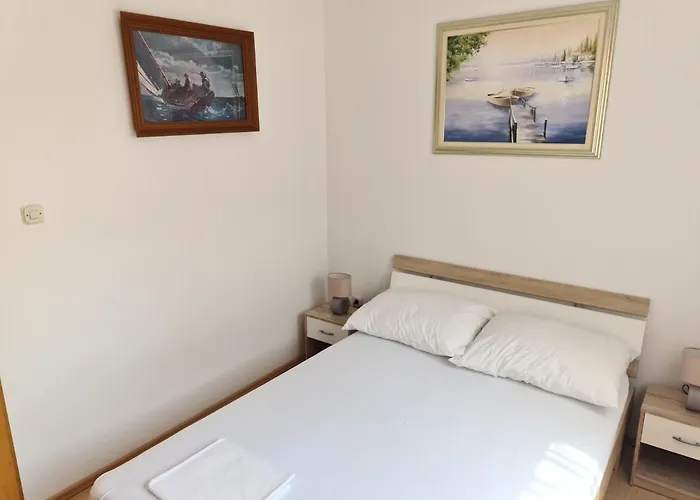 Branka Apartment Povljana