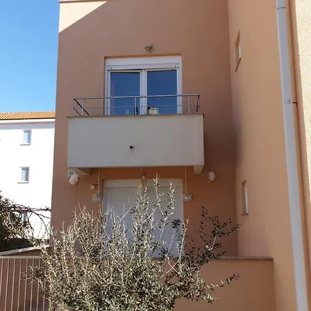 Branka Apartment Povljana